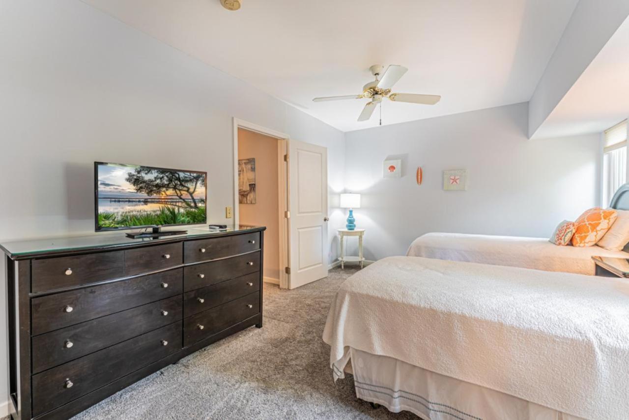 Pet Friendly! 503 Plantation Club Walk To Pool Sleeps 6 Sea Pines Villa Hilton Head Island Ngoại thất bức ảnh